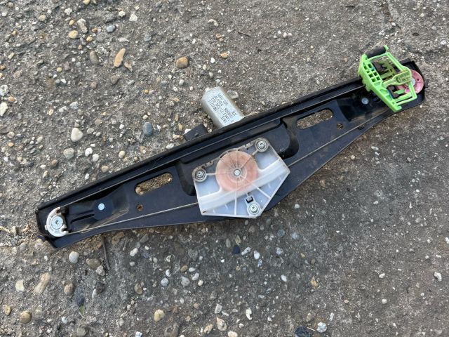 bontott BMW X1 Jobb hátsó Ablakemelő Szerkezet (Elektromos)