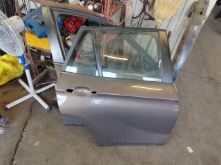 bontott BMW X1 Jobb hátsó Ajtó (Üres lemez)