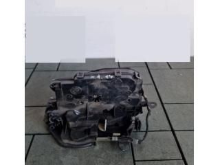 bontott BMW X1 Jobb hátsó Ajtózár