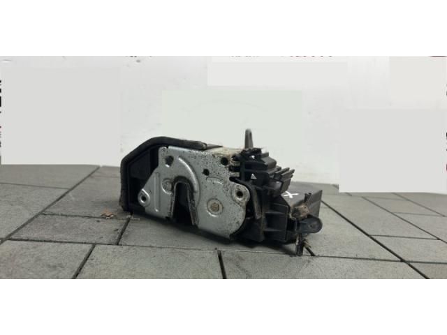 bontott BMW X1 Jobb hátsó Ajtózár