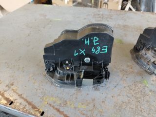 bontott BMW X1 Jobb hátsó Ajtózár