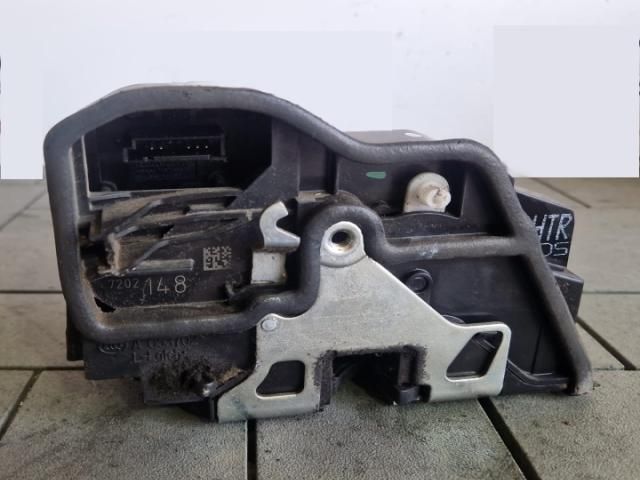 bontott BMW X1 Jobb hátsó Ajtózár