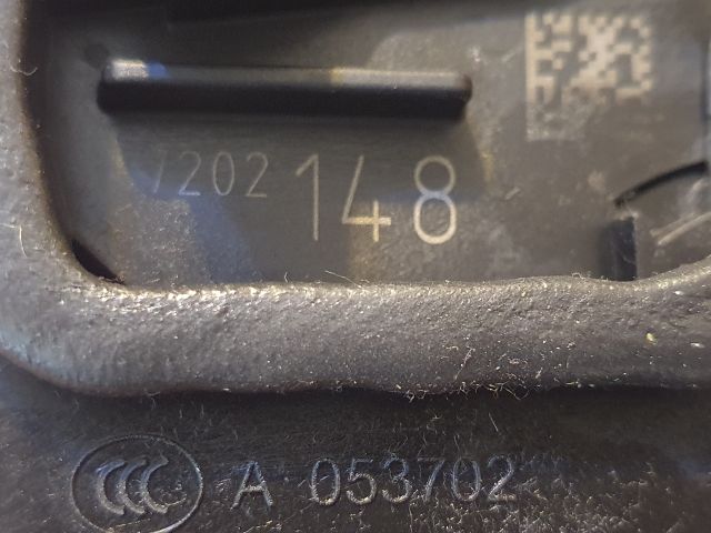 bontott BMW X1 Jobb hátsó Ajtózár