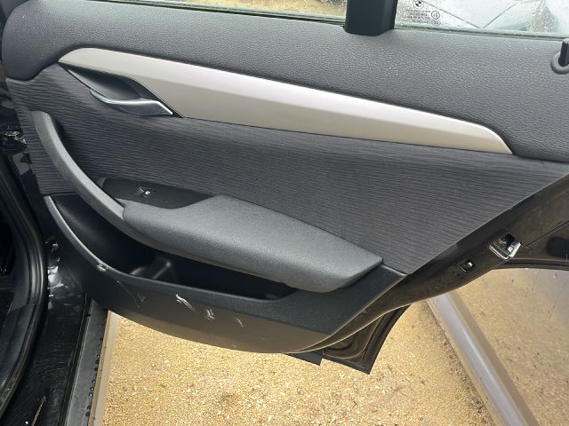 bontott BMW X1 Jobb hátsó Biztonsági Öv Csat