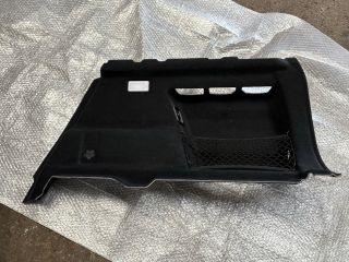 bontott BMW X1 Jobb hátsó Csomagtér Burkolat (Műanyag)