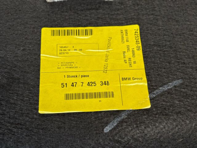 bontott BMW X1 Jobb hátsó Csomagtér Burkolat (Műanyag)