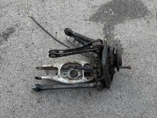 bontott BMW X1 Jobb hátsó Csonkállvány Kerékaggyal