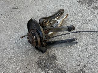 bontott BMW X1 Jobb hátsó Csonkállvány Kerékaggyal