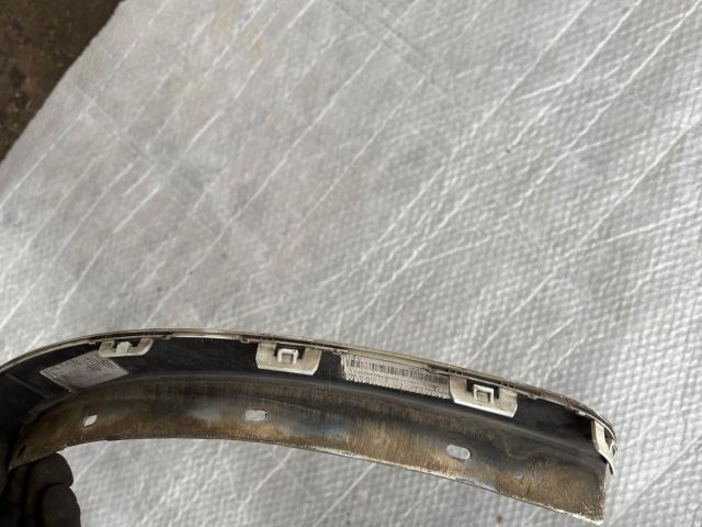 bontott BMW X1 Jobb hátsó Sárvédő Díszléc