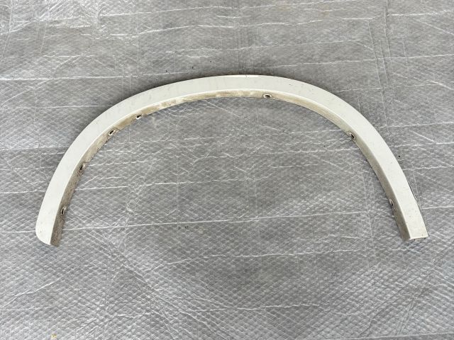 bontott BMW X1 Jobb hátsó Sárvédő Díszléc