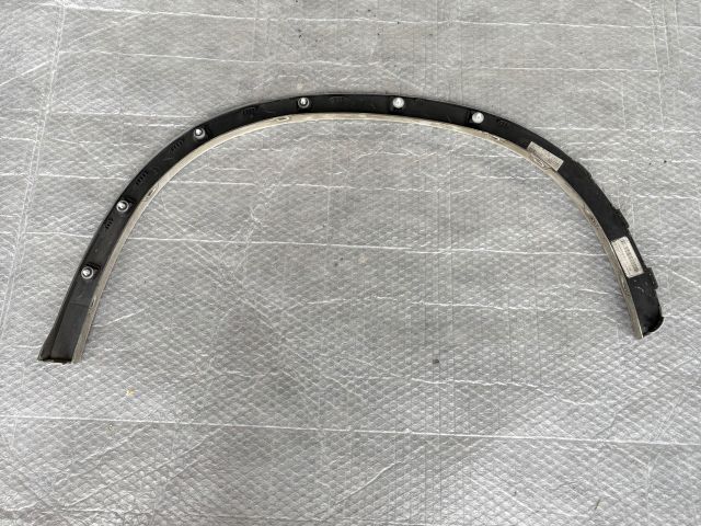 bontott BMW X1 Jobb hátsó Sárvédő Díszléc