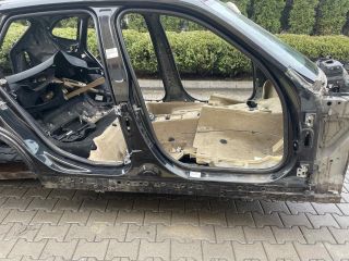 bontott BMW X1 Jobb Küszöb