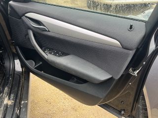 bontott BMW X1 Kalaptartó