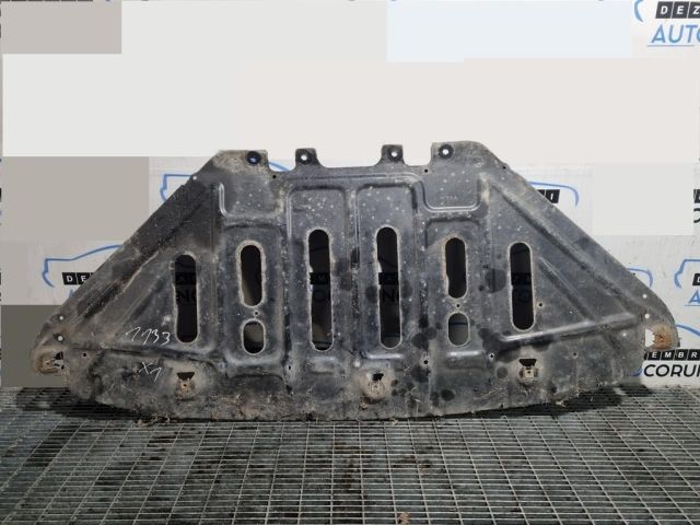 bontott BMW X1 Kartervédő