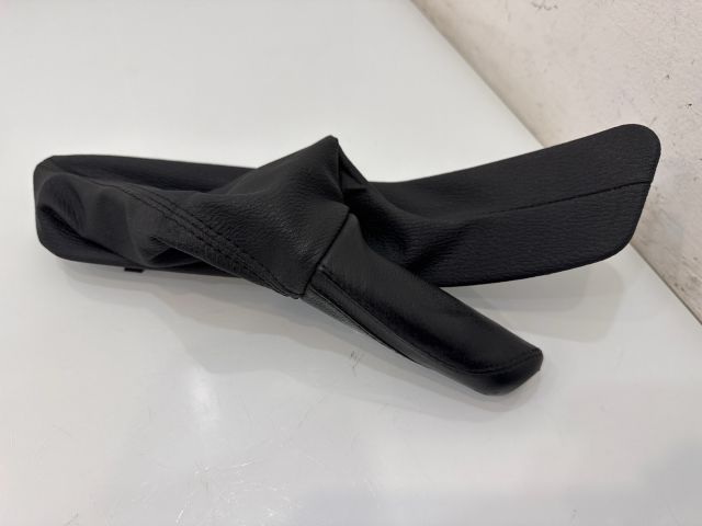 bontott BMW X1 Kézifék Szoknya