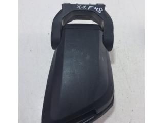 bontott BMW X1 Könyöklő