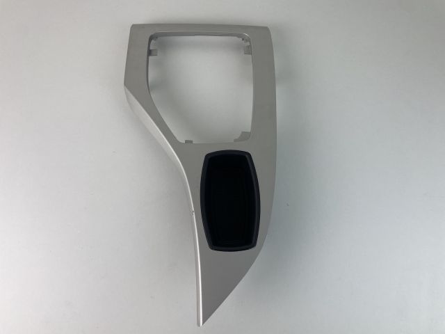 bontott BMW X1 Középkonzol Keret