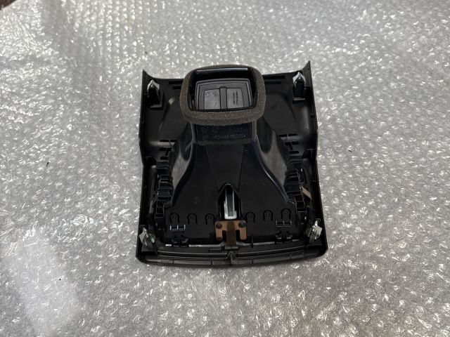 bontott BMW X1 Középső Szellőző