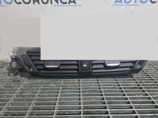 bontott BMW X1 Középső Szellőző