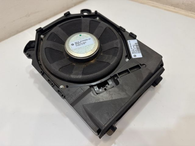 bontott BMW X1 Mélynyomó Hangszóró