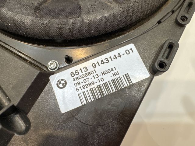 bontott BMW X1 Mélynyomó Hangszóró