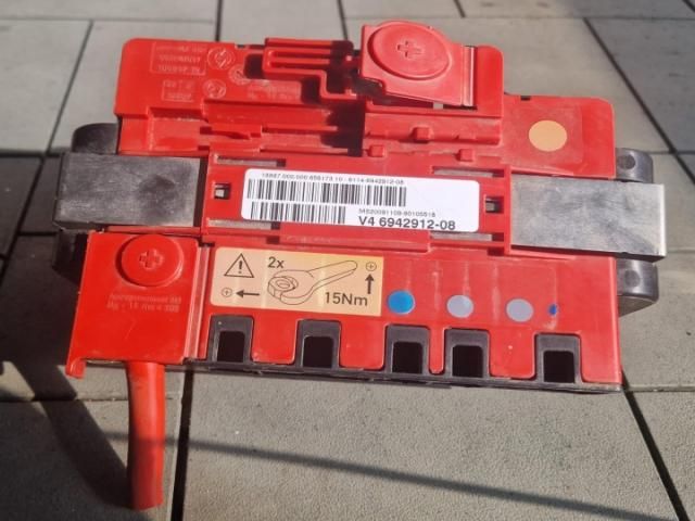 bontott BMW X1 Pozitív Kábel