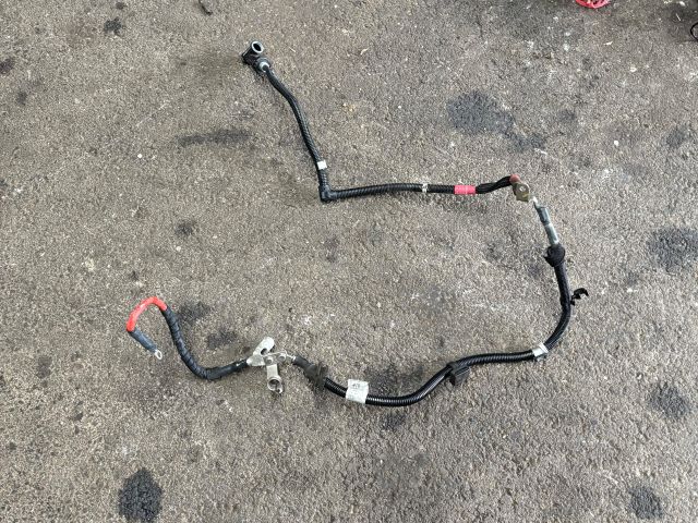 bontott BMW X1 Pozitív Kábel