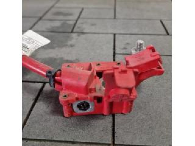 bontott BMW X1 Pozitív Kábel