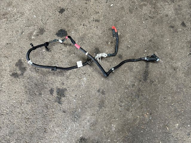 bontott BMW X1 Pozitív Kábel