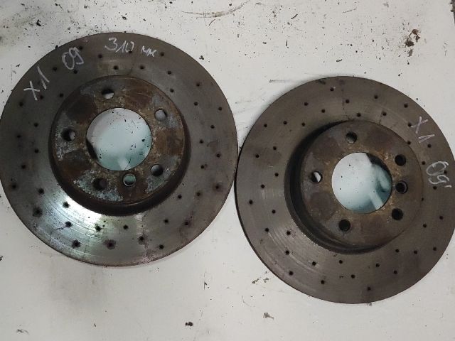 bontott BMW X1 Első Féktárcsa