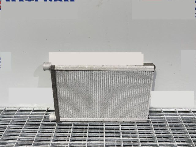 bontott BMW X1 Fűtőradiátor