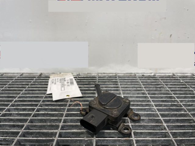 bontott BMW X1 Részecskeszűrő Nyomásérzékelő