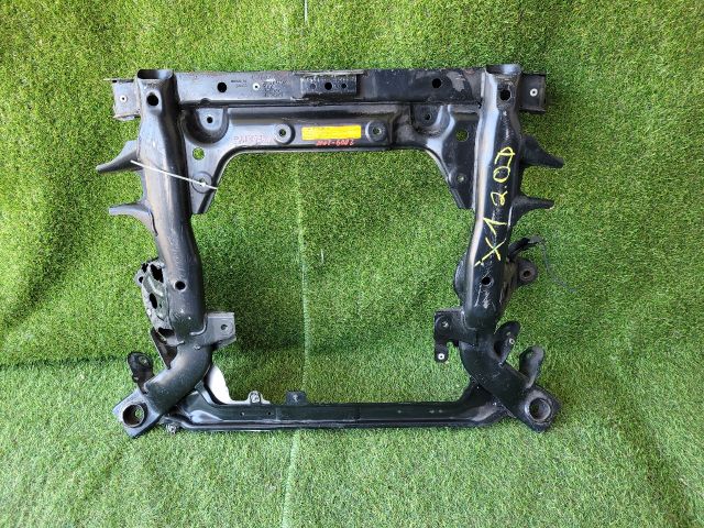 bontott BMW X1 Első Bölcső