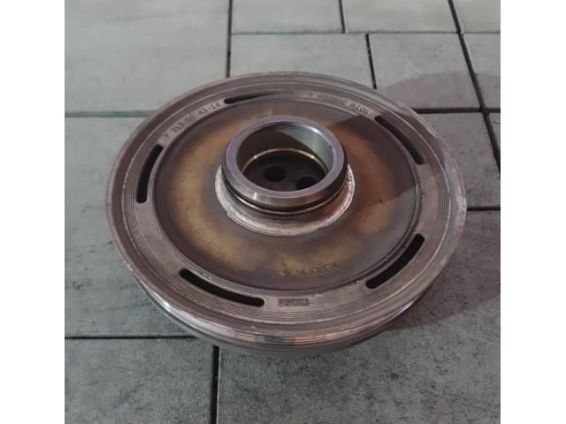 bontott BMW X1 Főtengely Szíjtárcsa