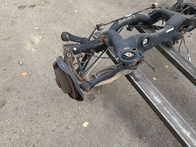 bontott BMW X1 Hátsó Futómű (Részeivel)