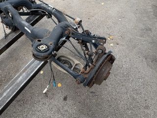 bontott BMW X1 Hátsó Futómű (Részeivel)