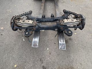 bontott BMW X1 Hátsó Futómű (Részeivel)