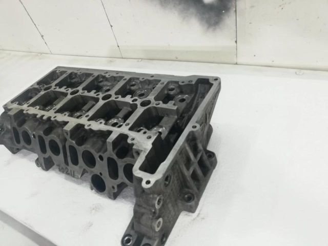 bontott BMW X1 Hengerfej