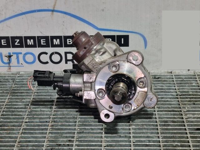 bontott BMW X1 Nagynyomású Szivattyú