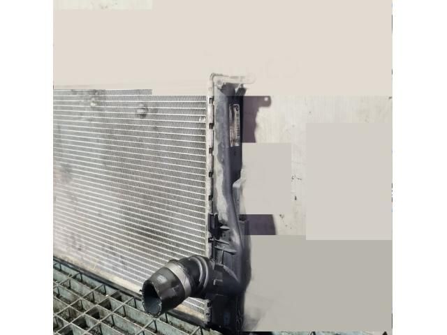 bontott BMW X1 Vízhűtő Radiátor (Klímás)