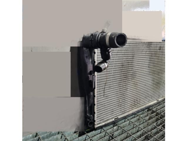 bontott BMW X1 Vízhűtő Radiátor (Klímás)