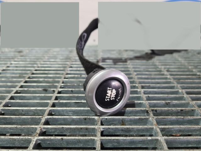 bontott BMW X1 Start / Stop Indító Gomb