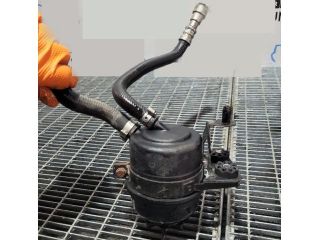 bontott BMW X1 Szervóolaj Tartály