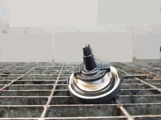 bontott BMW X1 Tankajtó