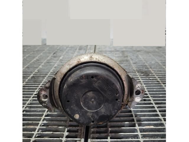 bontott BMW X1 Tartó Bak