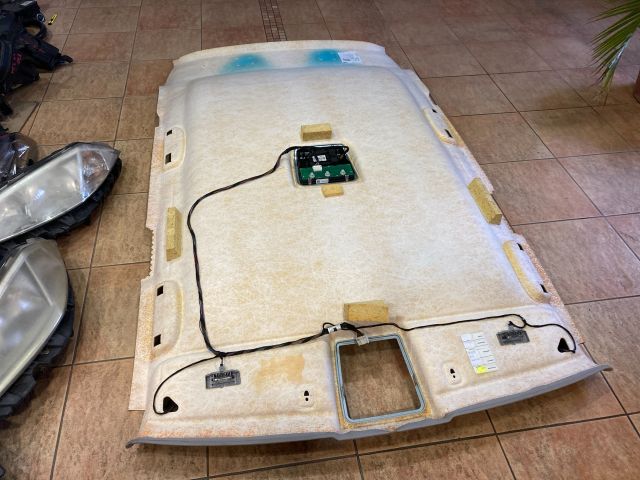 bontott BMW X1 Tetőkárpit