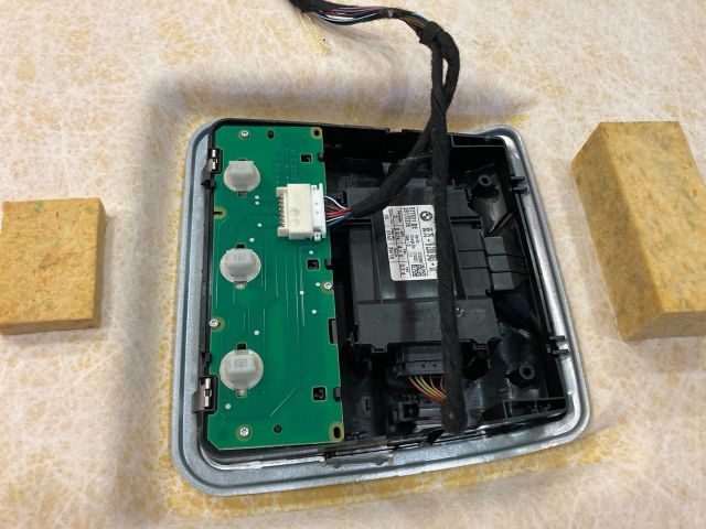 bontott BMW X1 Tetőkárpit