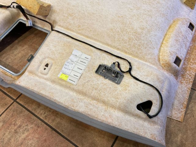 bontott BMW X1 Tetőkárpit