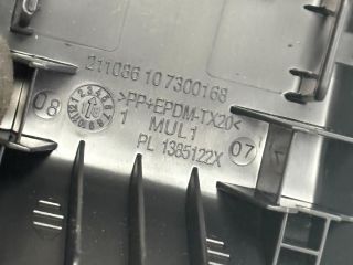 bontott BMW X1 Ülés Rögzítő Takaró