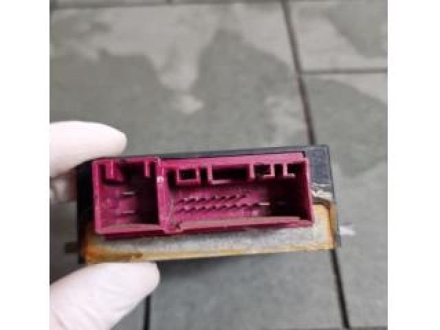 bontott BMW X1 Üzemanyag Befecskendező Vezérlő